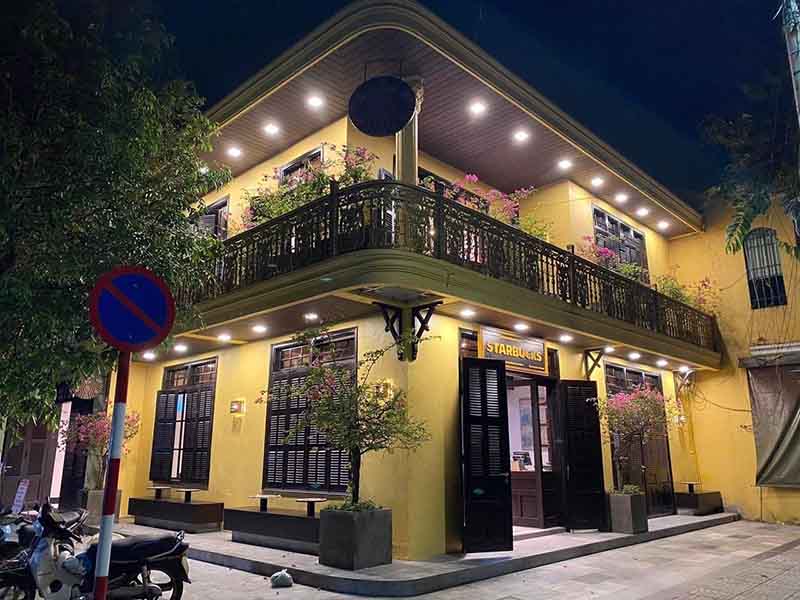 starbucks ở hội an