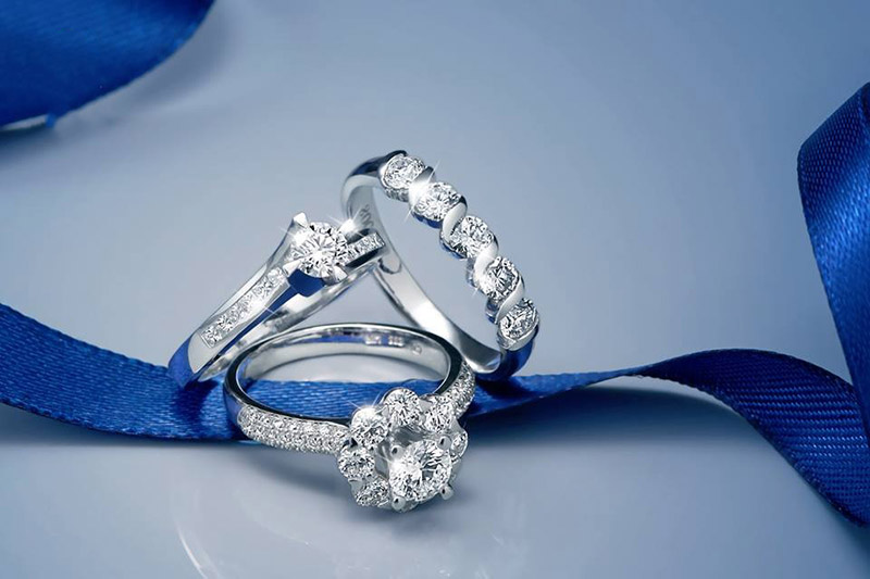 các yếu tố trong môi trường vĩ mô của pnj 2024