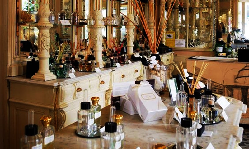 mẫu bài pr cho tiệm nước hoa