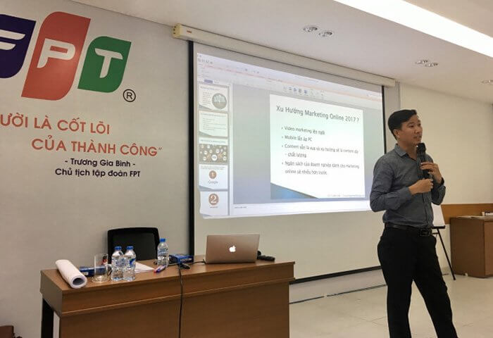 Võ Tuấn Hải dạy marketing online cho FPT Telecom