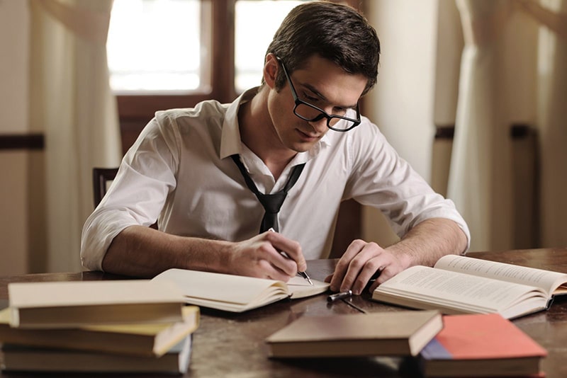 lựa chọn nội dung và ngôn ngữ phù hợp